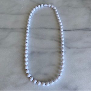 VINTAGE • White Beaded Pearlcore Plastic Necklace Grandmacore Summer
